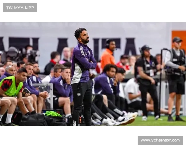 阿莫林:联赛杯失利与阵型无关 上半场我都搞不清球队阵型 阿莫林:联赛杯失利与阵型无关 上半场我都搞不清球队阵型